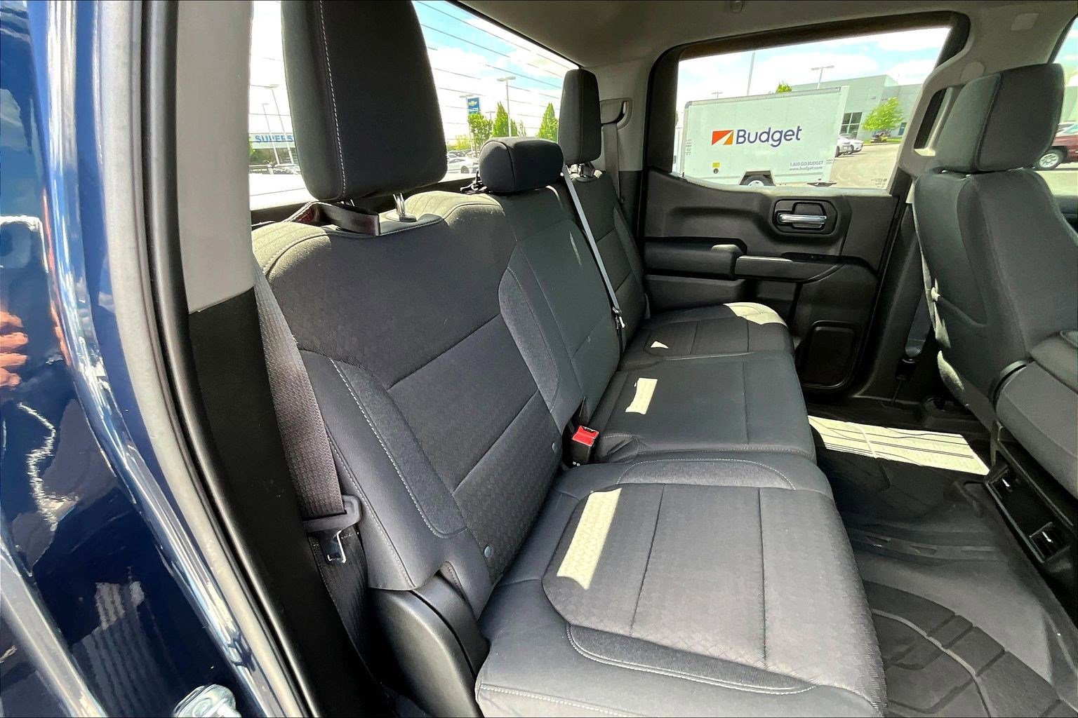 Used 2020 Chevrolet Silverado 1500 LT w/ LT Value Package AWD/4WD image 25