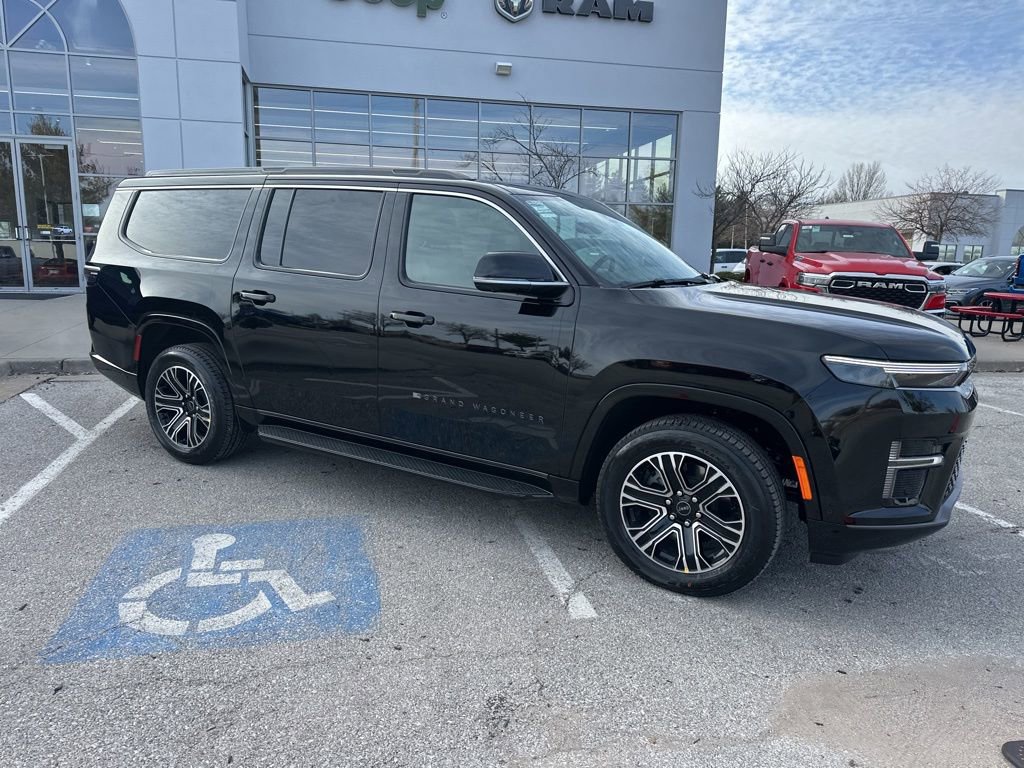 New 2026 Jeep Grand Wagoneer L 4WD w/ Premium Group I image 42