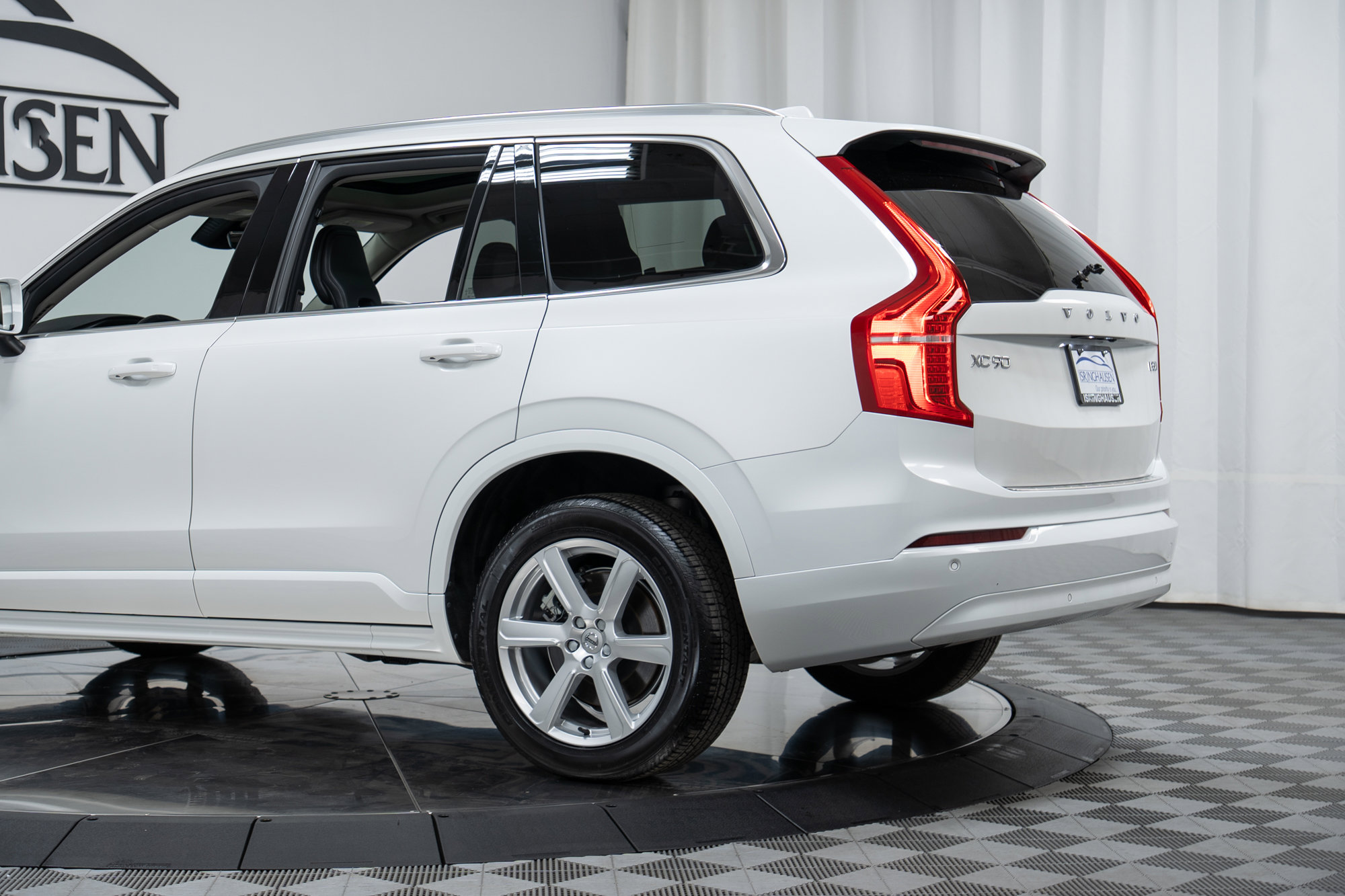Used 2023 Volvo XC90 B5 Core w/ Protection Package Premier image 30