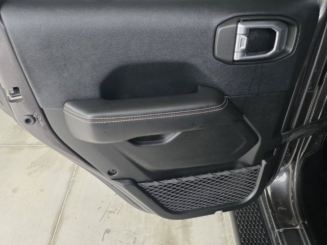 Used 2019 Jeep Wrangler Unlimited Sahara w/ Safety Group AWD/4WD image 30
