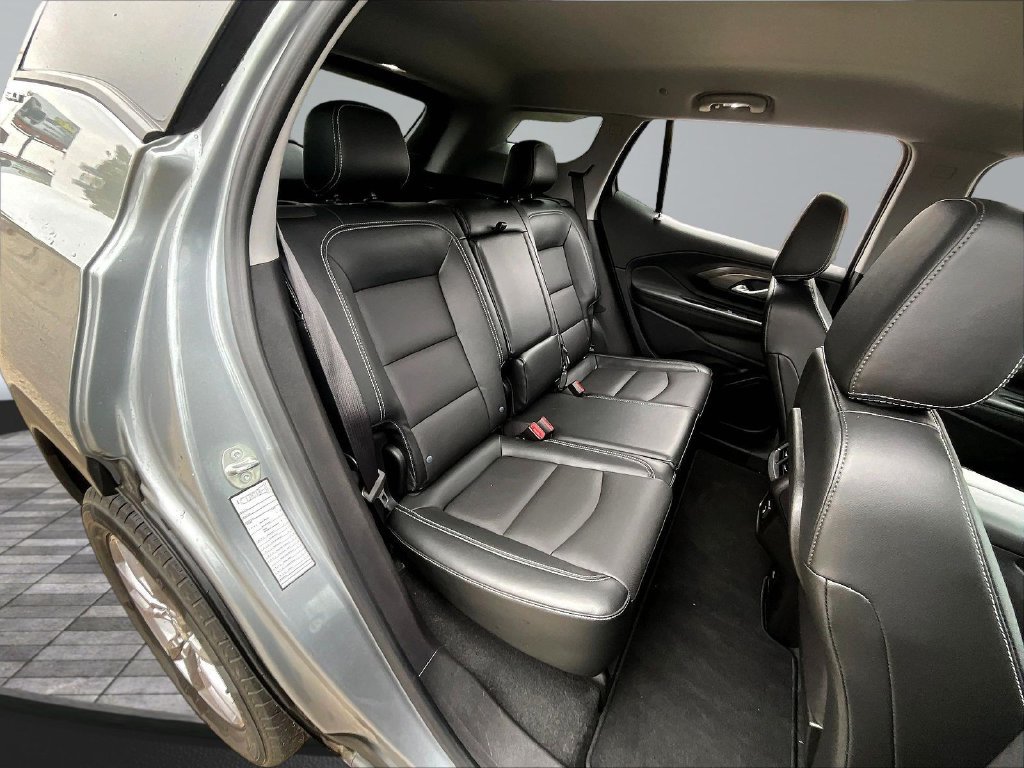 Used 2023 GMC Terrain SLT AWD/4WD image 30