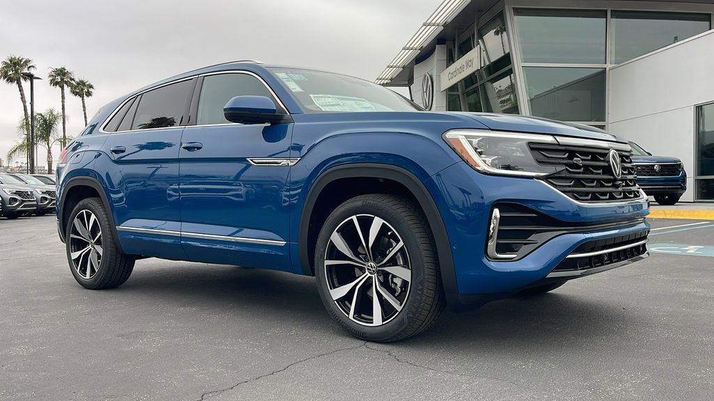 New 2025 Volkswagen Atlas Cross Sport SEL Premium R-Line