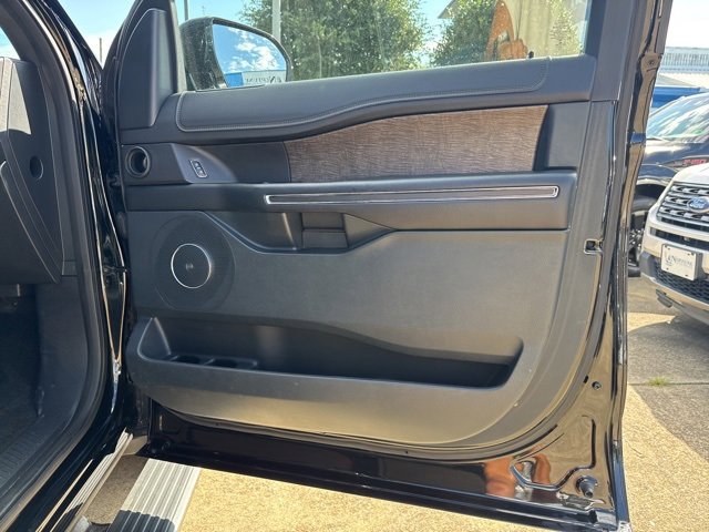 Used 2018 Ford Expedition Max Limited w/ Equipment Group 302A image 20