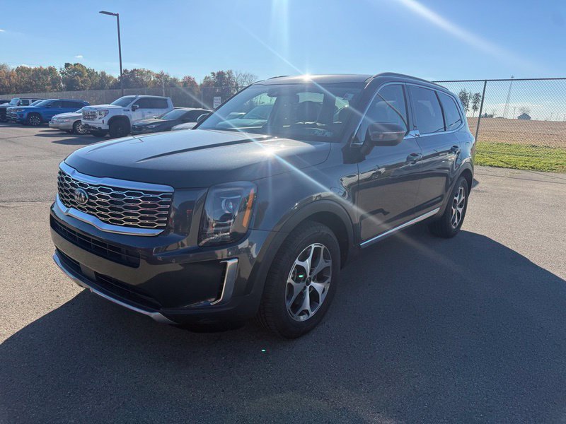 Used 2020 Kia Telluride EX AWD/4WD image 2