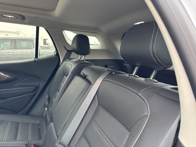 Used 2024 GMC Terrain Denali image 9
