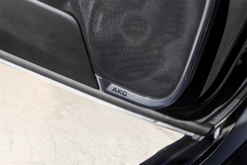 Certified 2025 Cadillac Escalade Sport Platinum w/ LPO, Floor Liner Package image 20