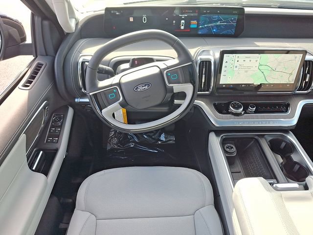 New 2025 Ford Expedition Platinum w/ Platinum Ultimate Package image 7