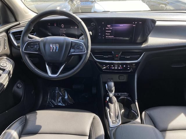 Used 2024 Buick Encore GX Avenir w/ Avenir Technology Package FWD image 7