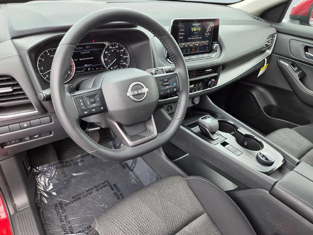 Used 2026 Nissan Rogue SV AWD/4WD image 13