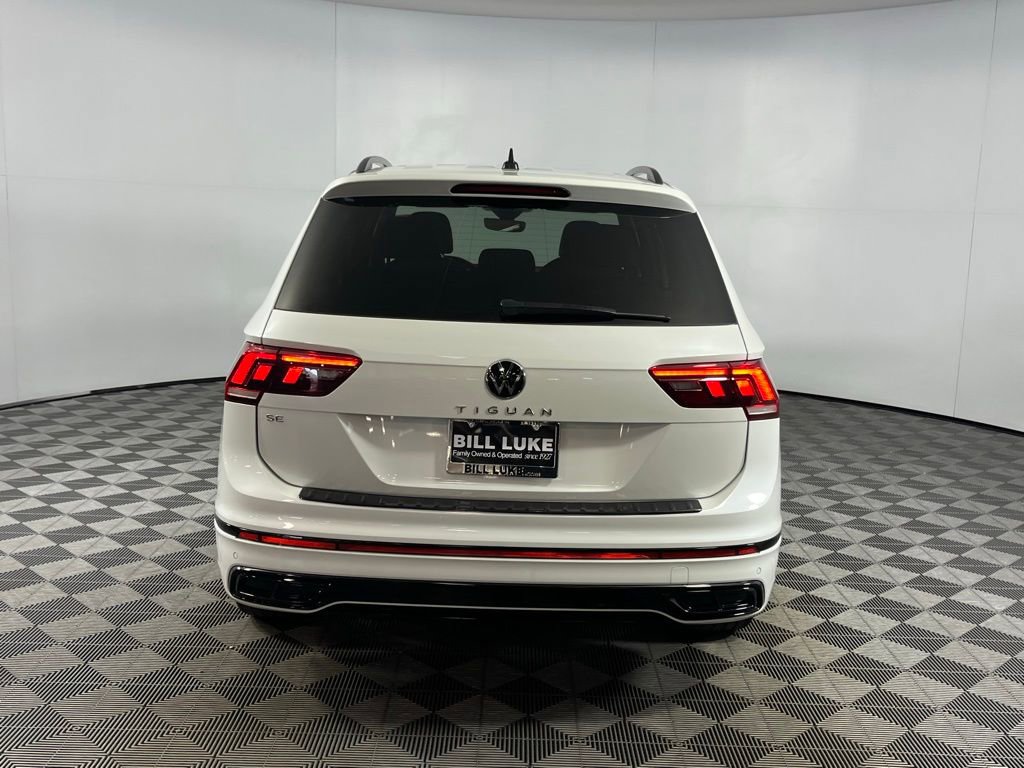 Used 2023 Volkswagen Tiguan SE R-Line image 9