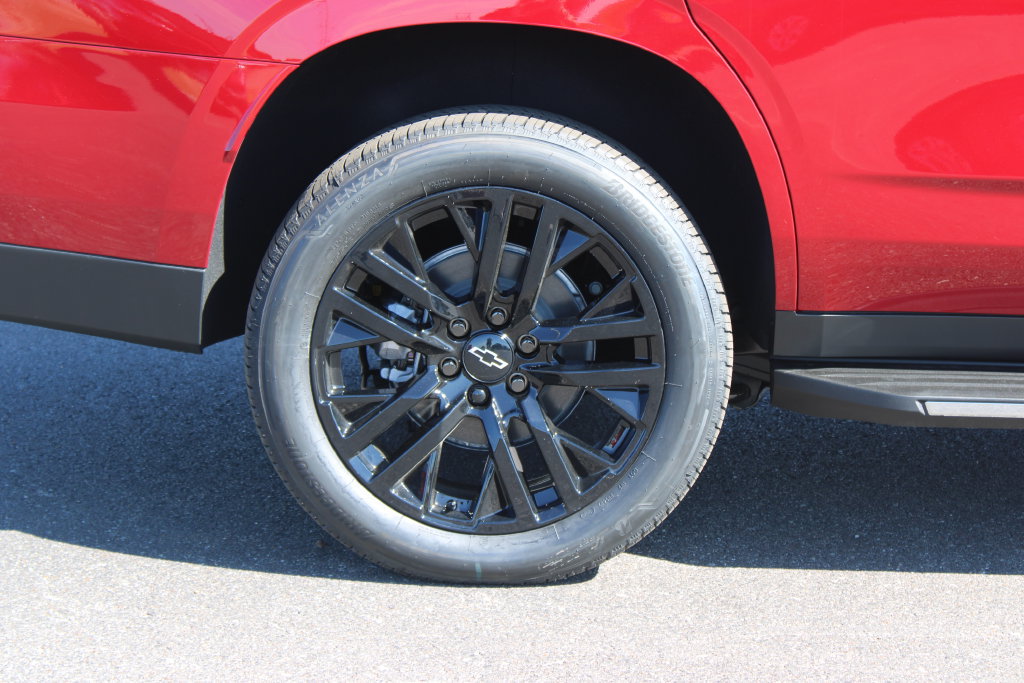 New 2026 Chevrolet Tahoe LT RWD image 13
