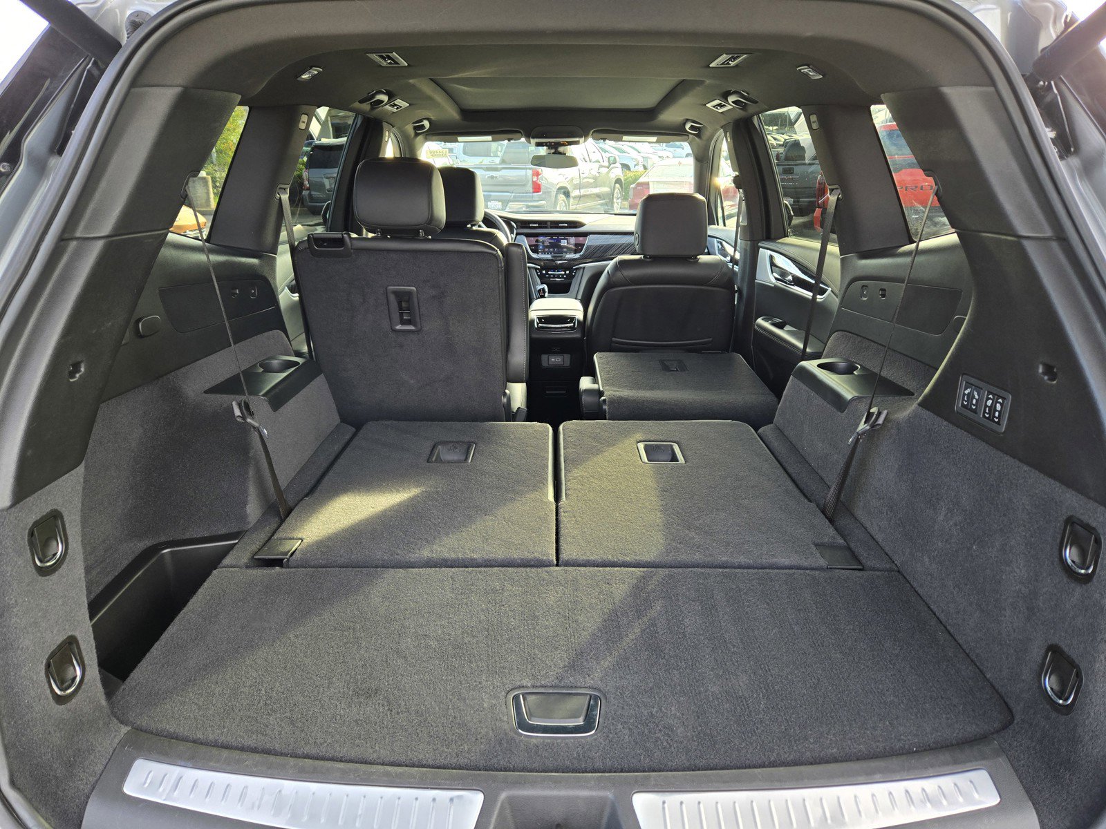 Certified 2025 Cadillac XT6 Premium Luxury image 9