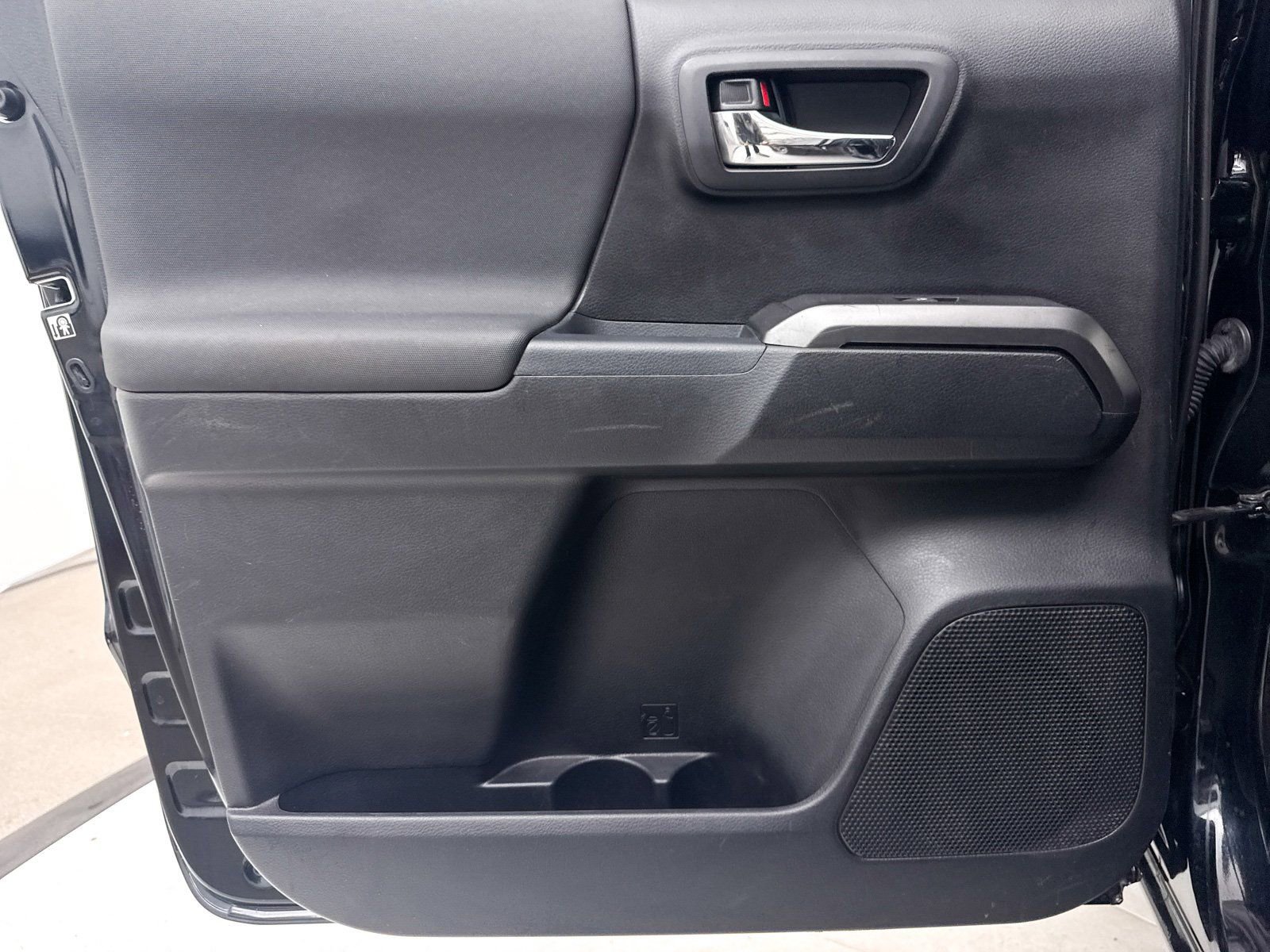 Used 2019 Toyota Tacoma TRD Off-Road image 27