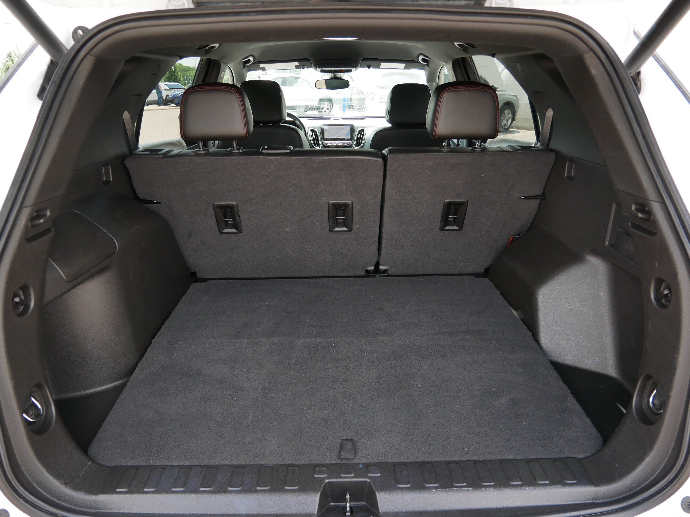 Used 2022 Chevrolet Equinox RS w/ Infotainment Package AWD/4WD image 18