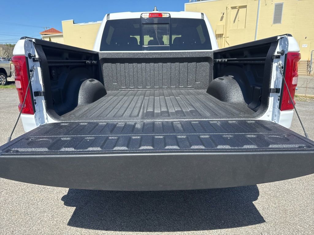New 2026 RAM 1500 4x4 Crew Cab image 26
