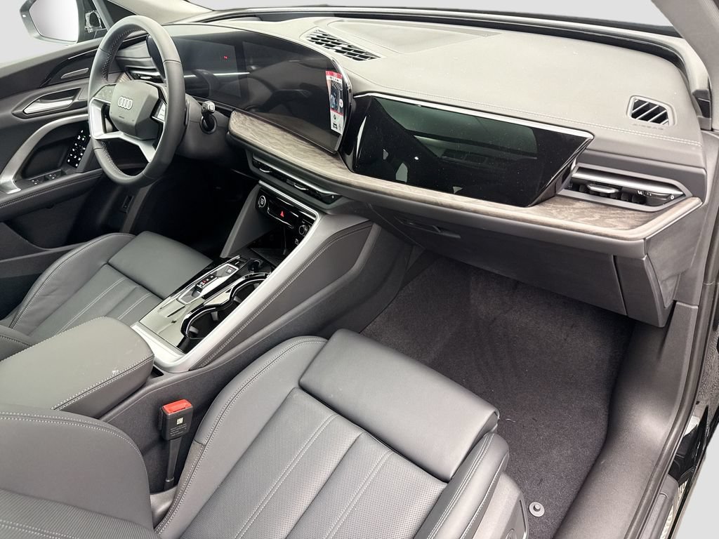 Used 2025 Audi Q5 Premium Plus AWD/4WD image 17