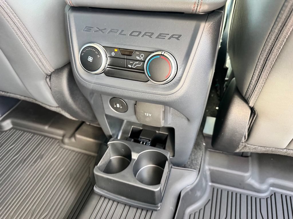New 2026 Ford Explorer Active w/ Active Comfort Package AWD/4WD image 19