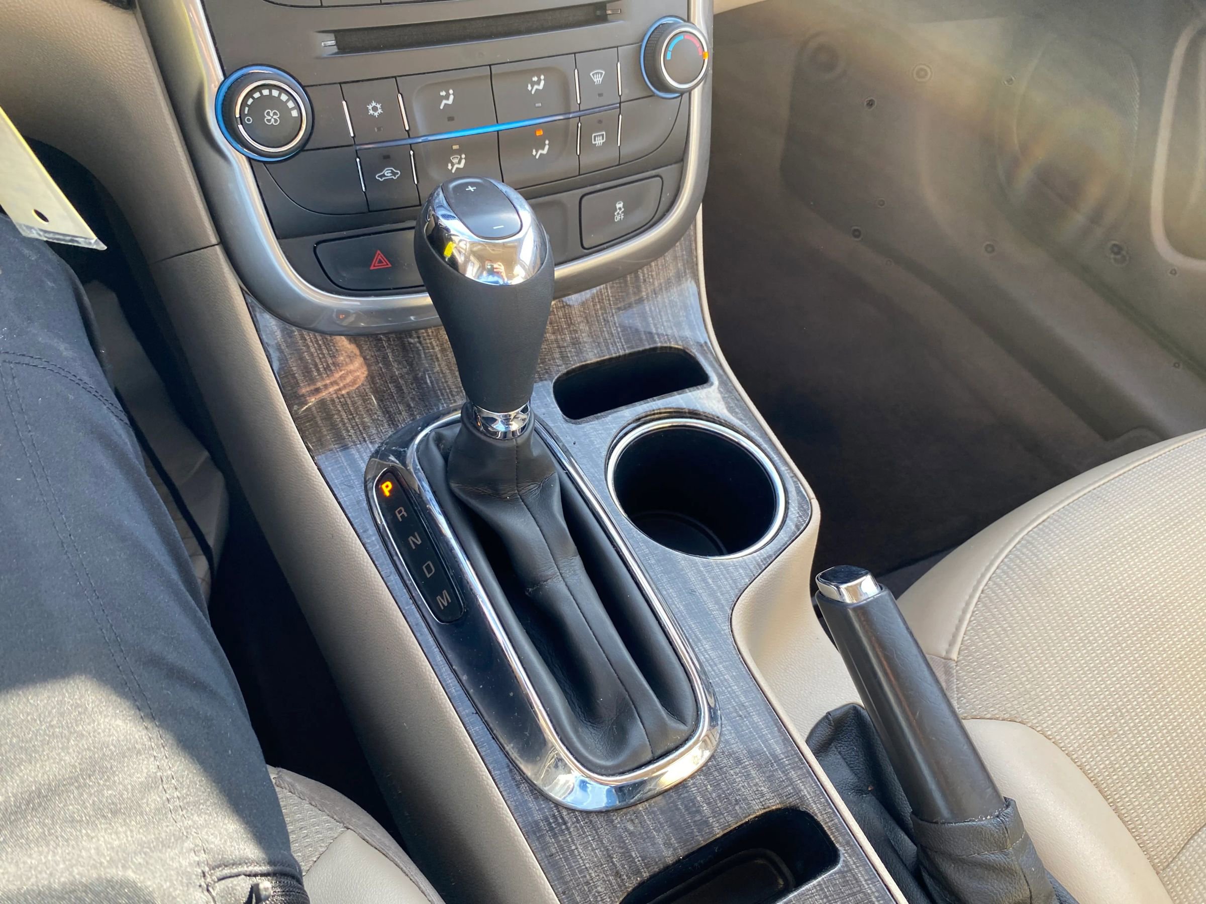 Used 2015 Chevrolet Malibu LT w/ Power Convenience Package FWD image 21