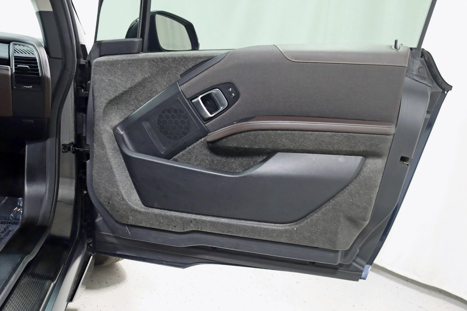 Used 2020 BMW i3 image 33