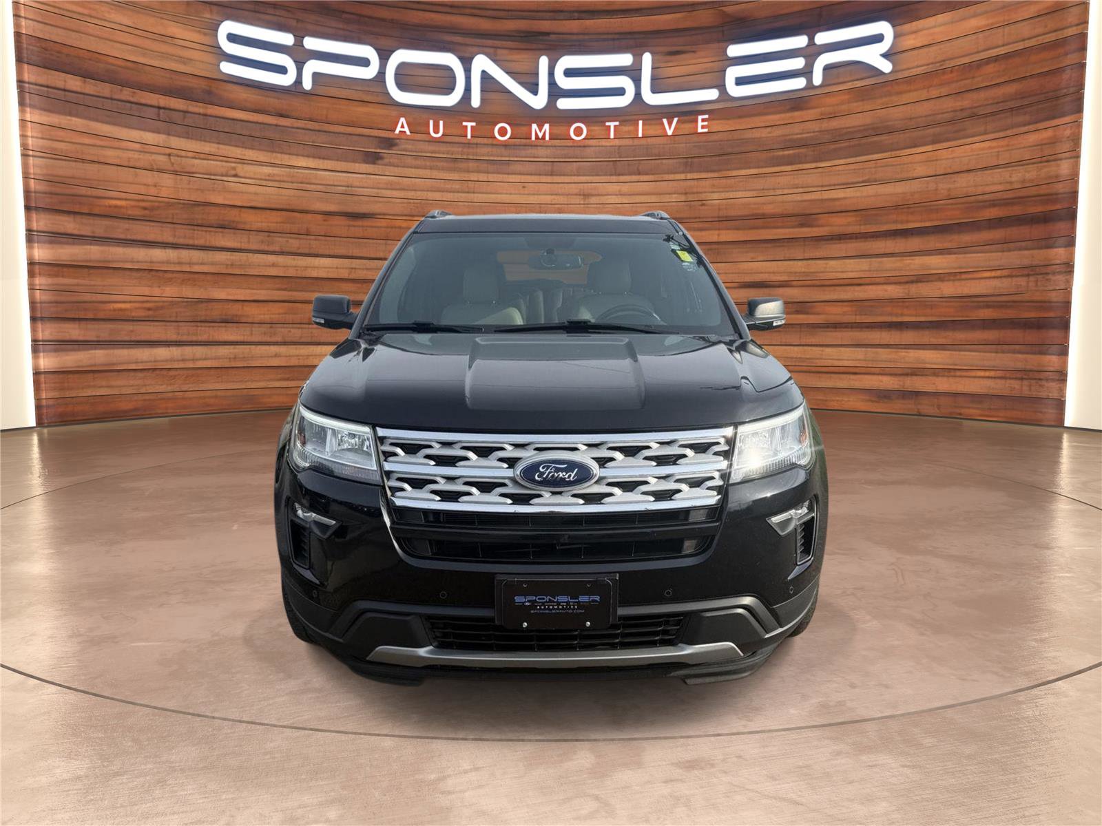 Used 2019 Ford Explorer XLT w/ Equipment Group 202A image 10