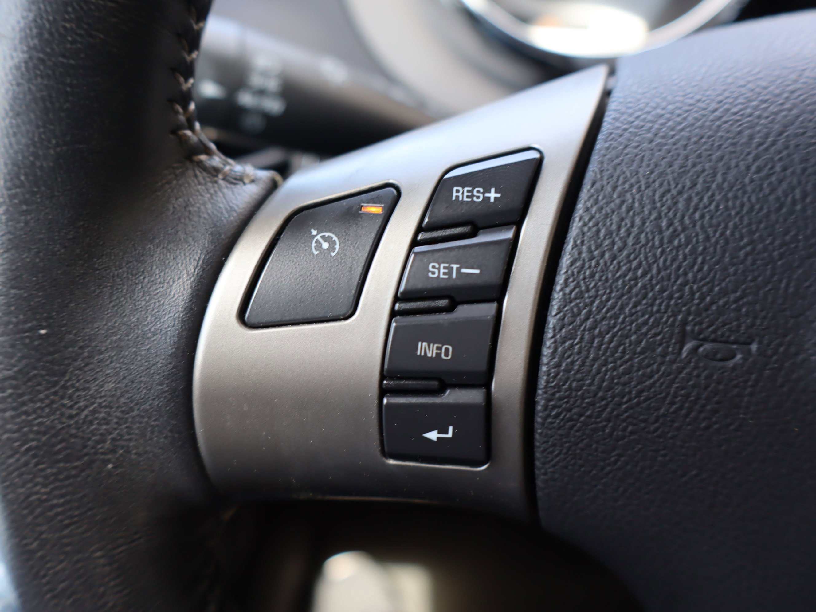 Used 2007 Pontiac Solstice Convertible w/ Premium Package image 17