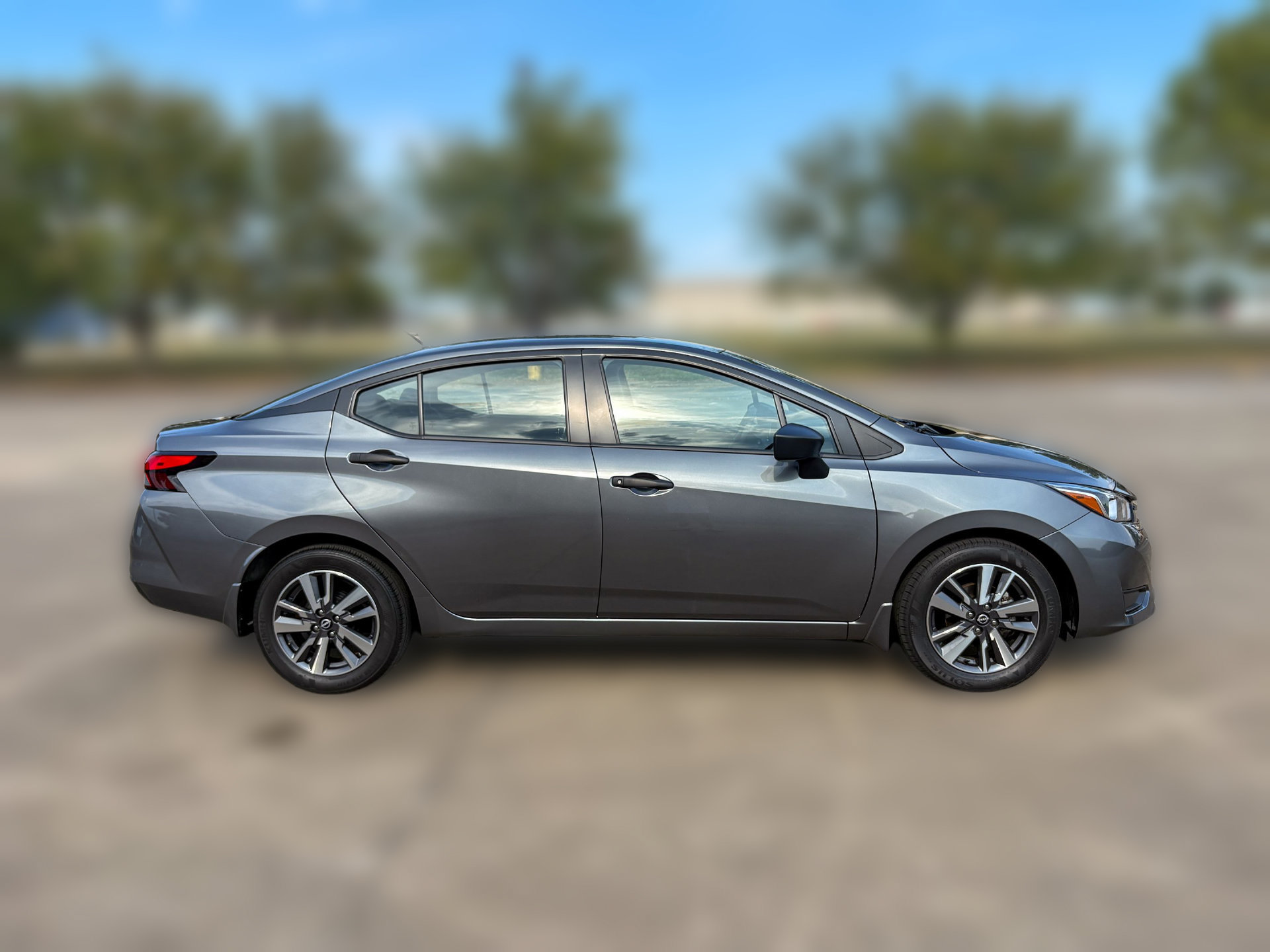 Used 2024 Nissan Versa S w/ S Plus Package FWD image 15