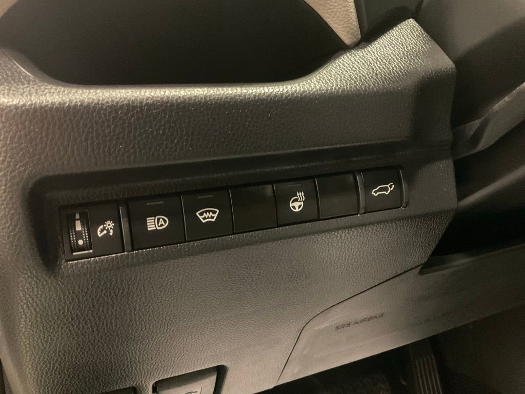 Used 2024 Toyota RAV4 XLE image 14