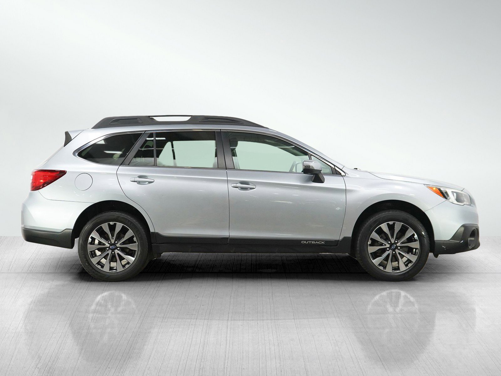 Used 2016 Subaru Outback 2.5i Limited AWD/4WD image 6