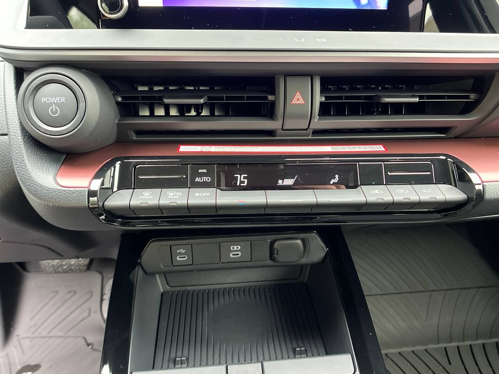 New 2026 Toyota Prius Plug-In Hybrid FWD image 17