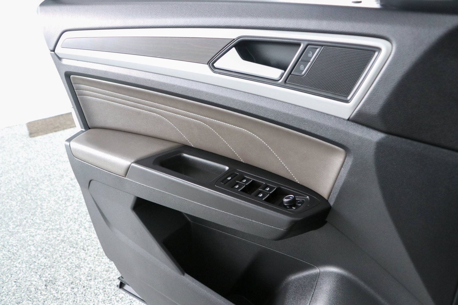 Used 2022 Volkswagen Atlas SE FWD image 21