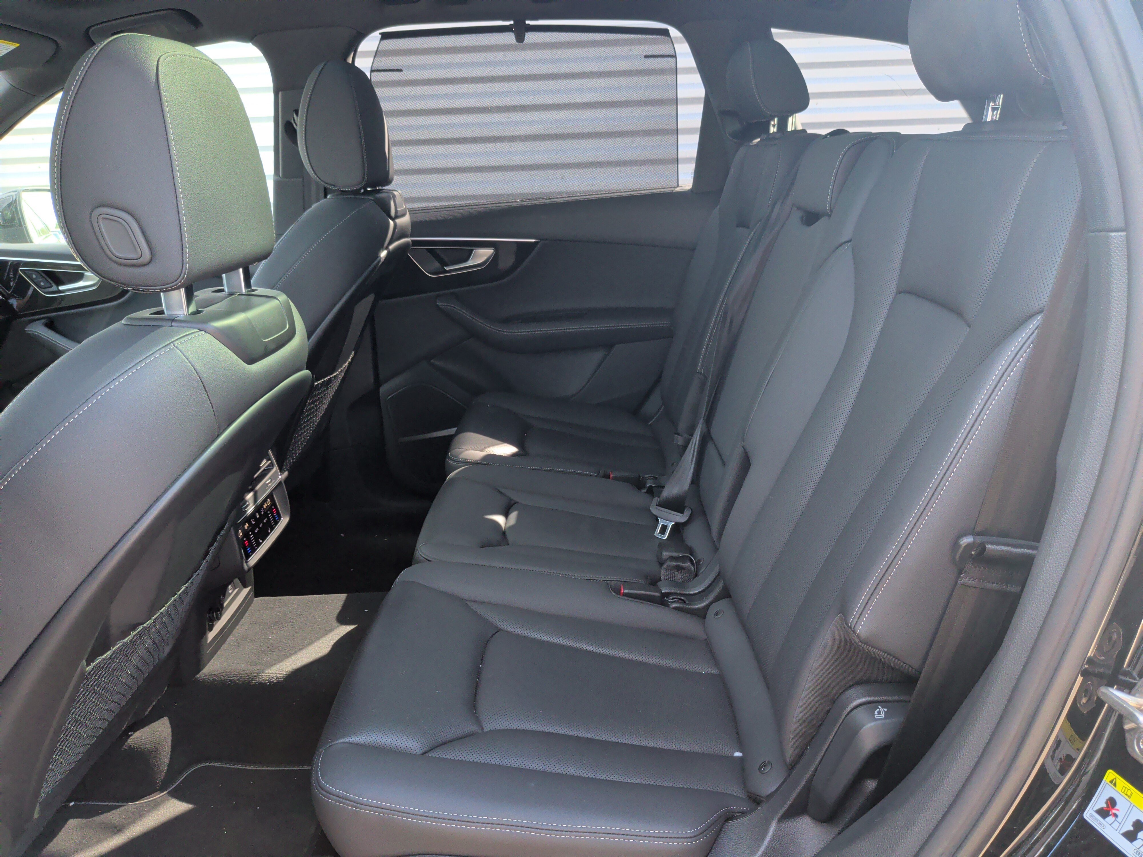 Used 2025 Audi Q7 2.0T Premium Plus w/ Premium Plus Package AWD/4WD image 32