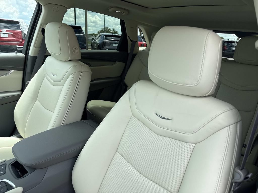 New 2026 Cadillac XT5 Premium Luxury FWD image 21