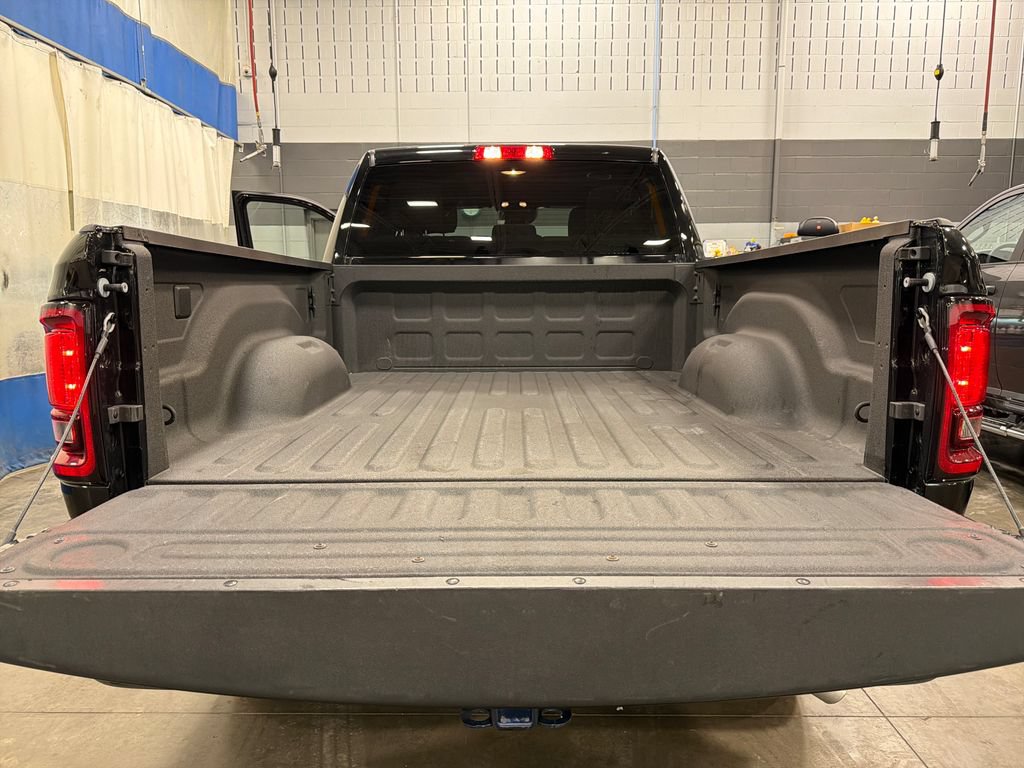 Used 2025 RAM 2500 Big Horn AWD/4WD image 19