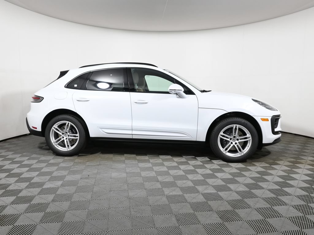 New 2026 Porsche Macan AWD/4WD image 8