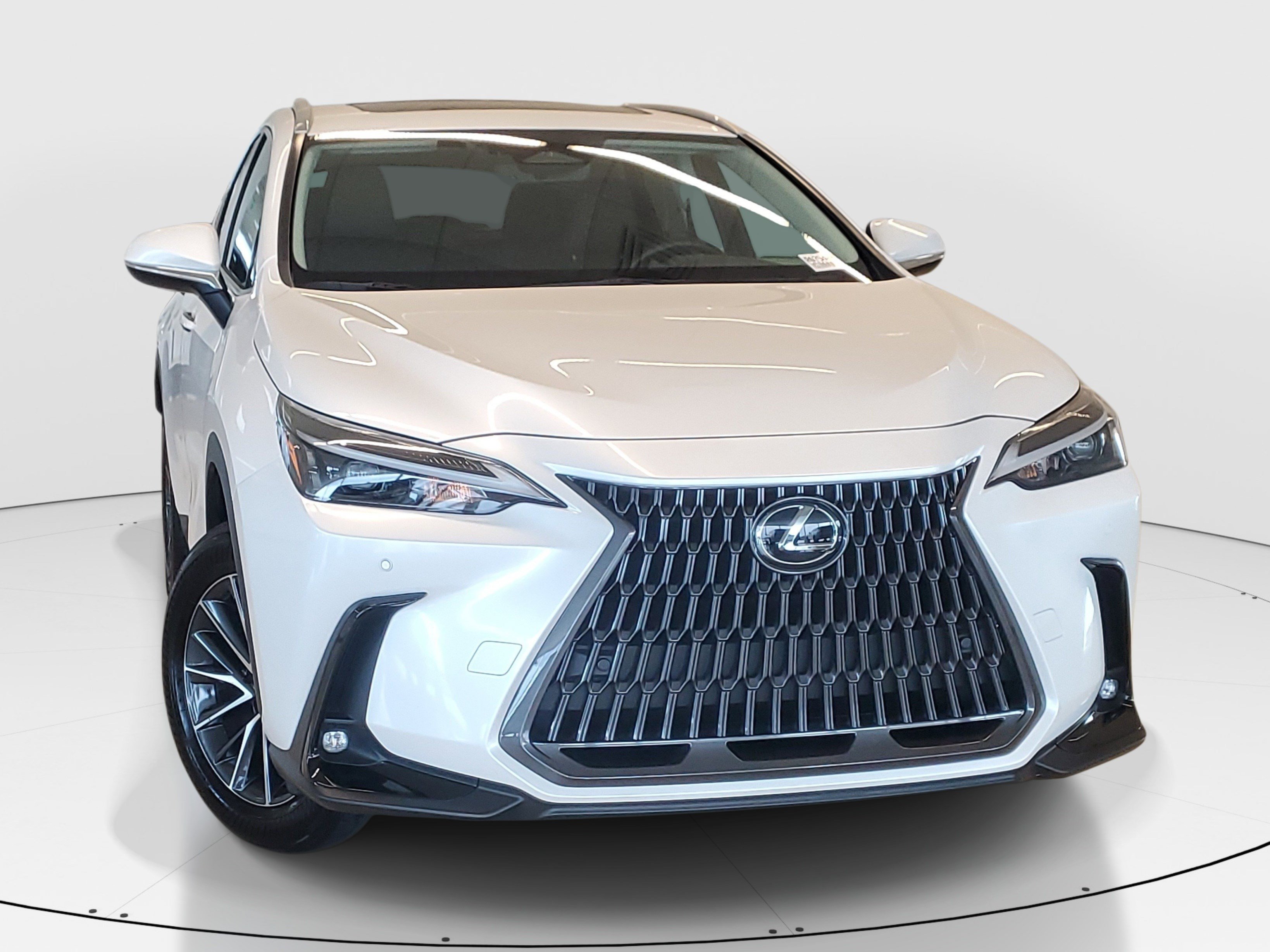 Used 2025 Lexus NX 250 FWD w/ Accessory Package (Z1) image 2