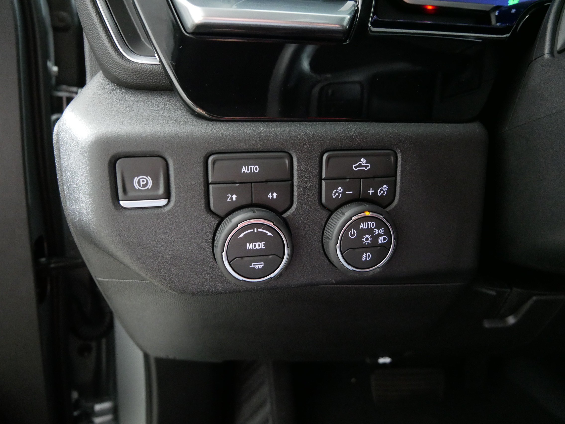 Used 2026 Chevrolet Silverado 1500 RST w/ Protection Package AWD/4WD image 26