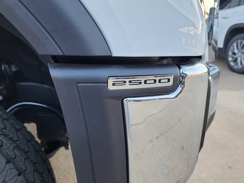 New 2026 GMC Sierra 2500 Pro image 12