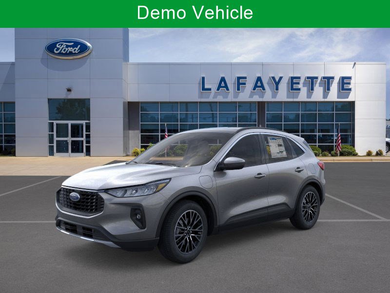 New 2025 Ford Escape SE