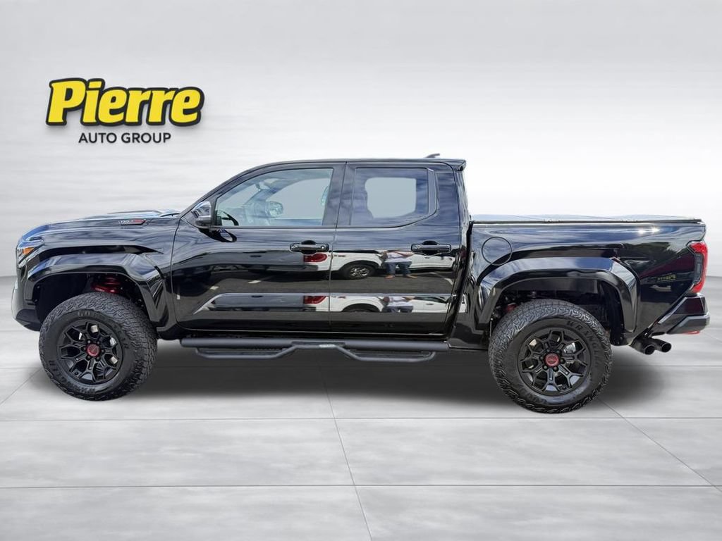 Used 2025 Toyota Tacoma TRD Pro AWD/4WD image 4
