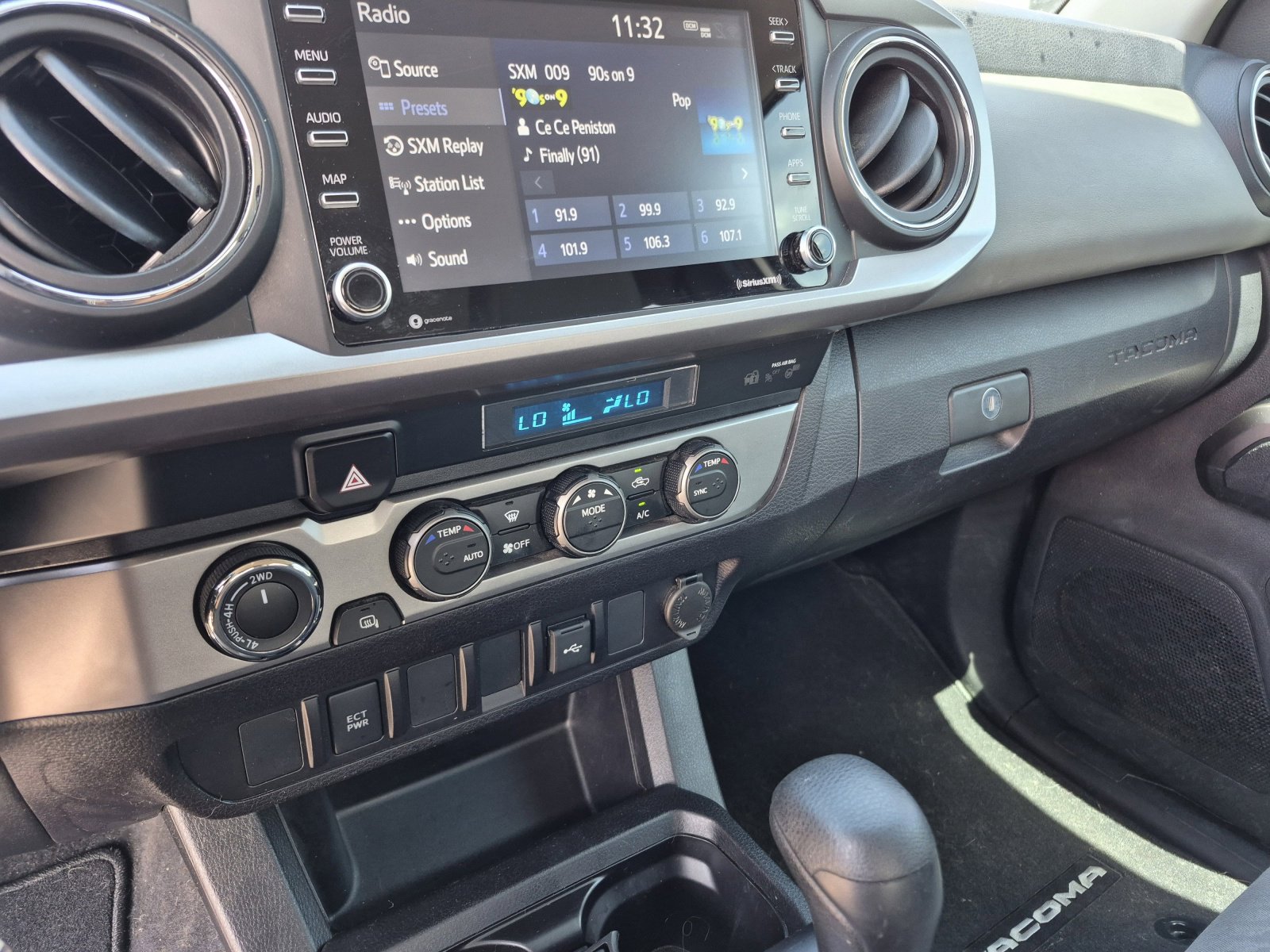 Certified 2021 Toyota Tacoma SR5 AWD/4WD image 11