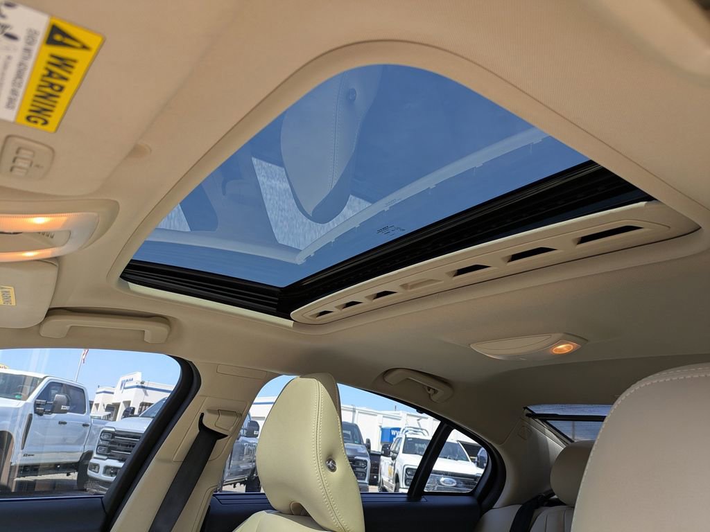 Used 2018 Volvo S60 T5 Inscription image 19
