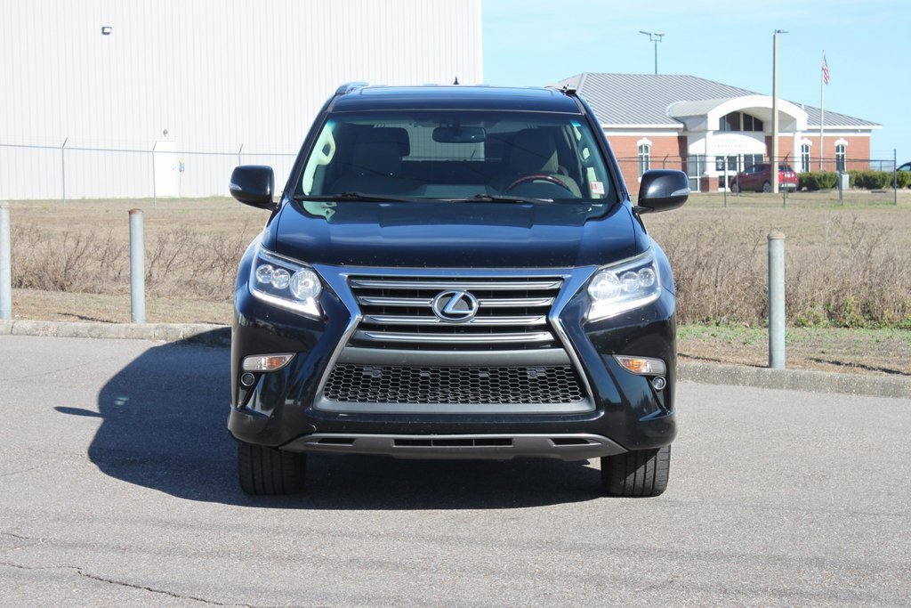 Used 2017 Lexus GX 460 Premium image 3
