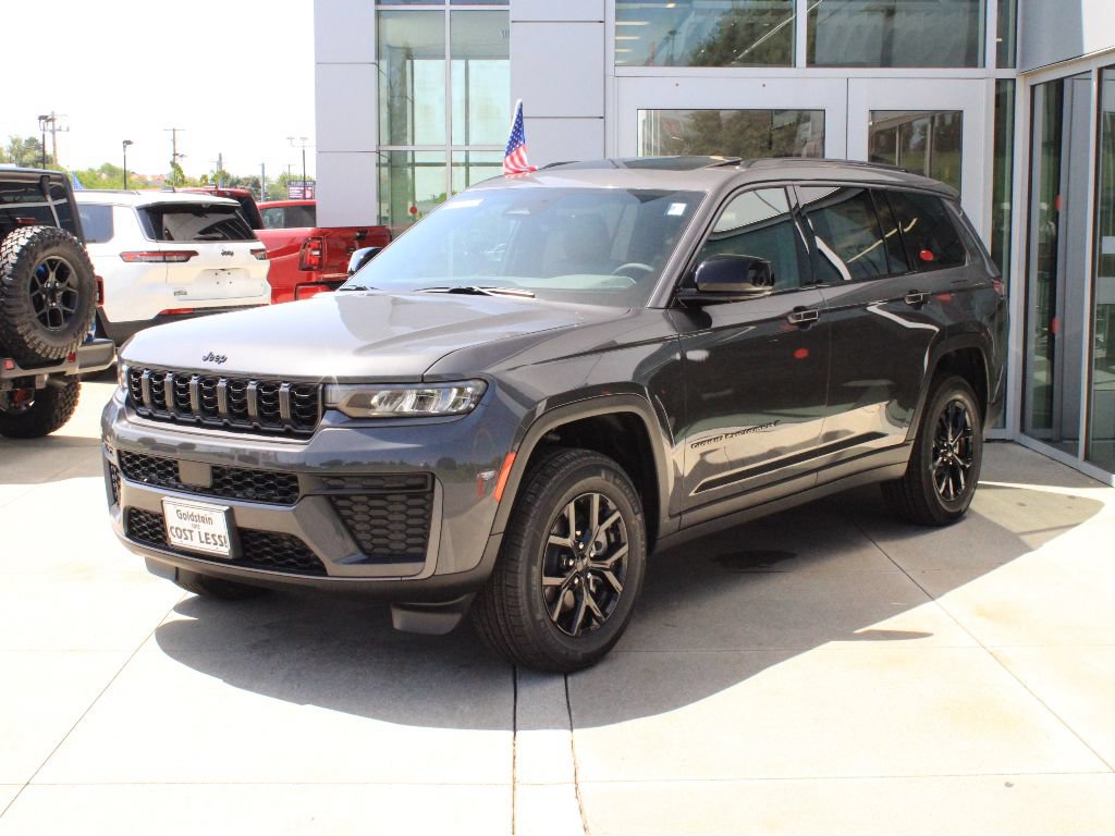 New 2026 Jeep Grand Cherokee L 4WD image 3