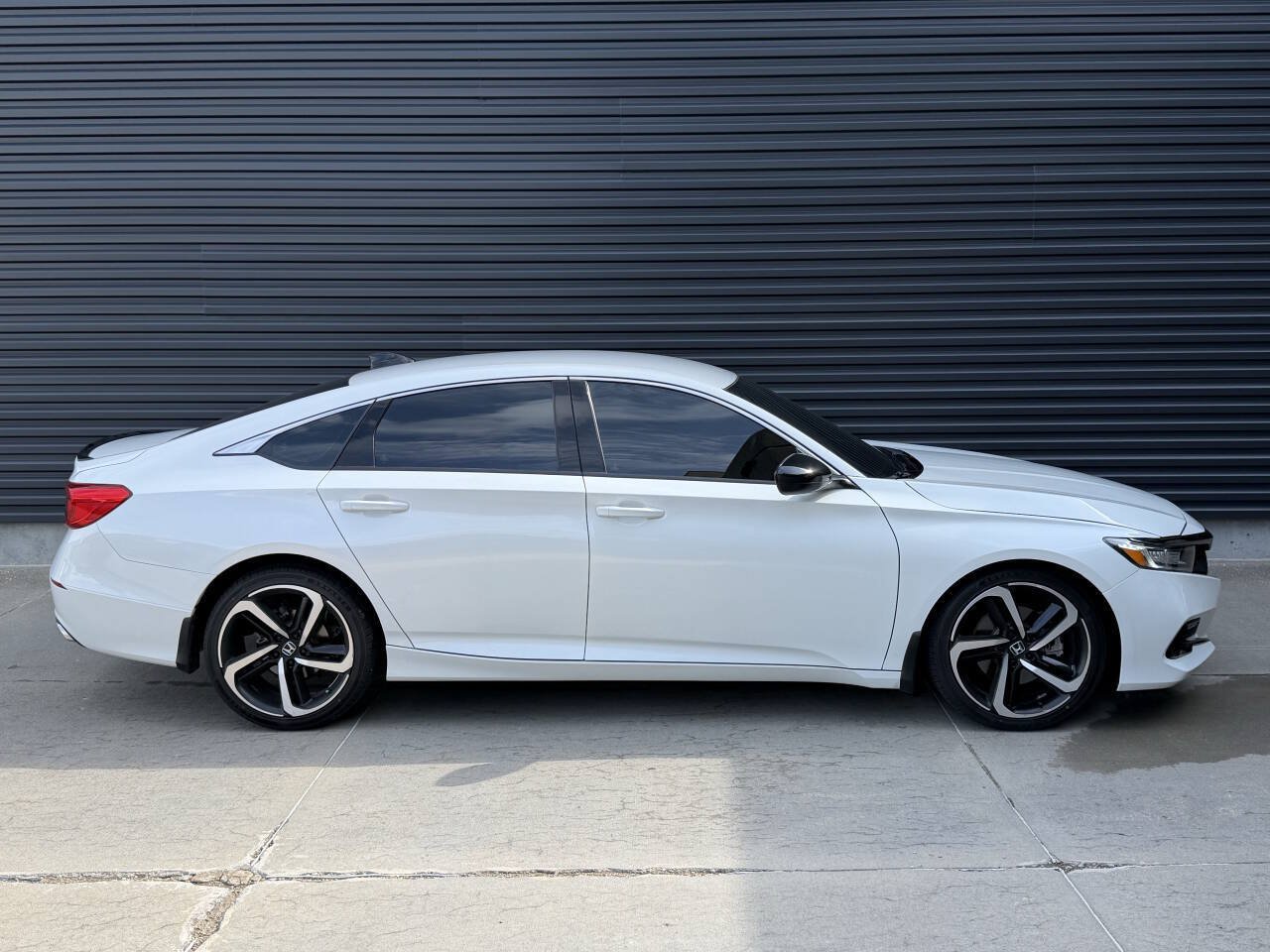 Used 2021 Honda Accord Sport image 10