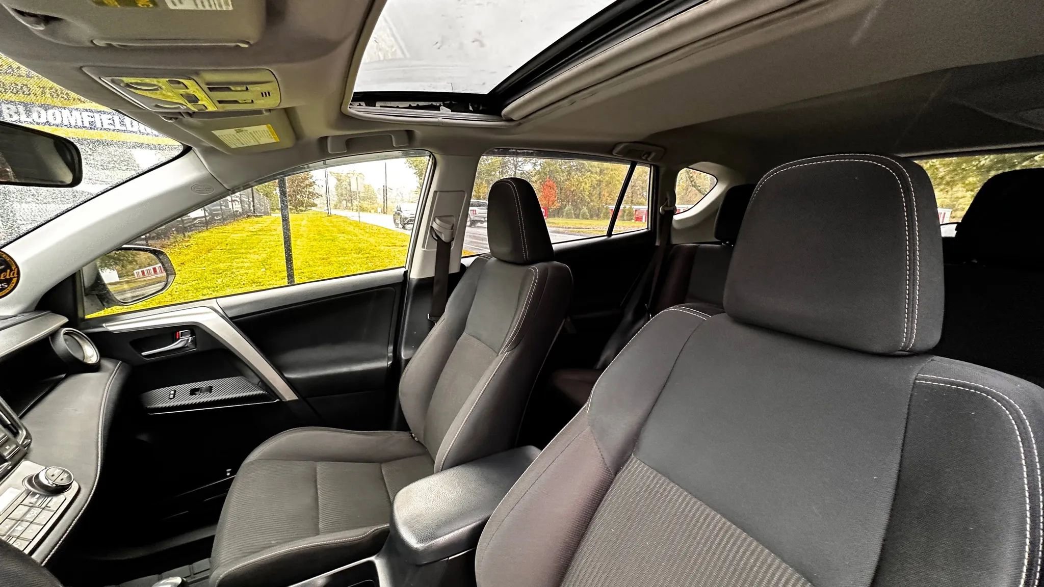 Used 2015 Toyota RAV4 XLE image 17