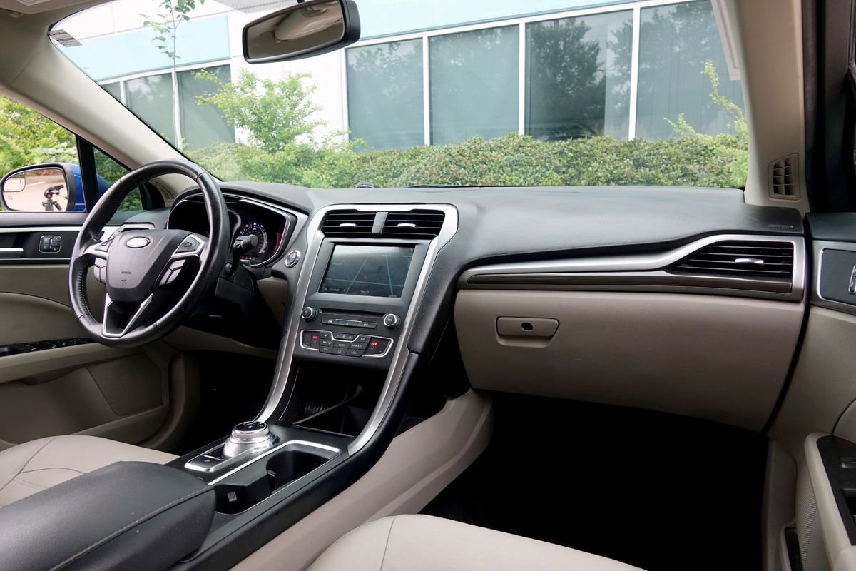 Used 2018 Ford Fusion SE w/ Fusion SE Technology Package image 7