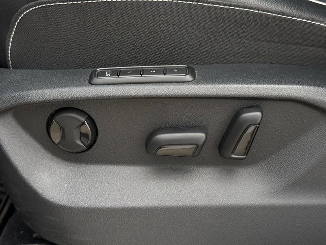 Used 2024 Volkswagen Atlas Cross Sport SEL Premium R-Line image 28