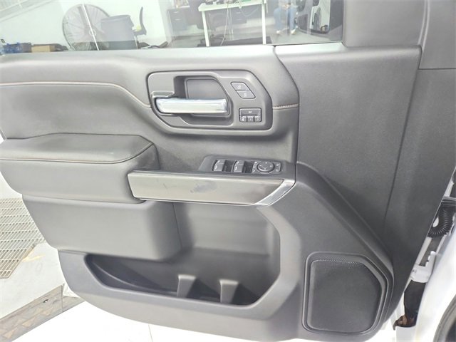 Used 2021 GMC Sierra 2500 AT4 image 32
