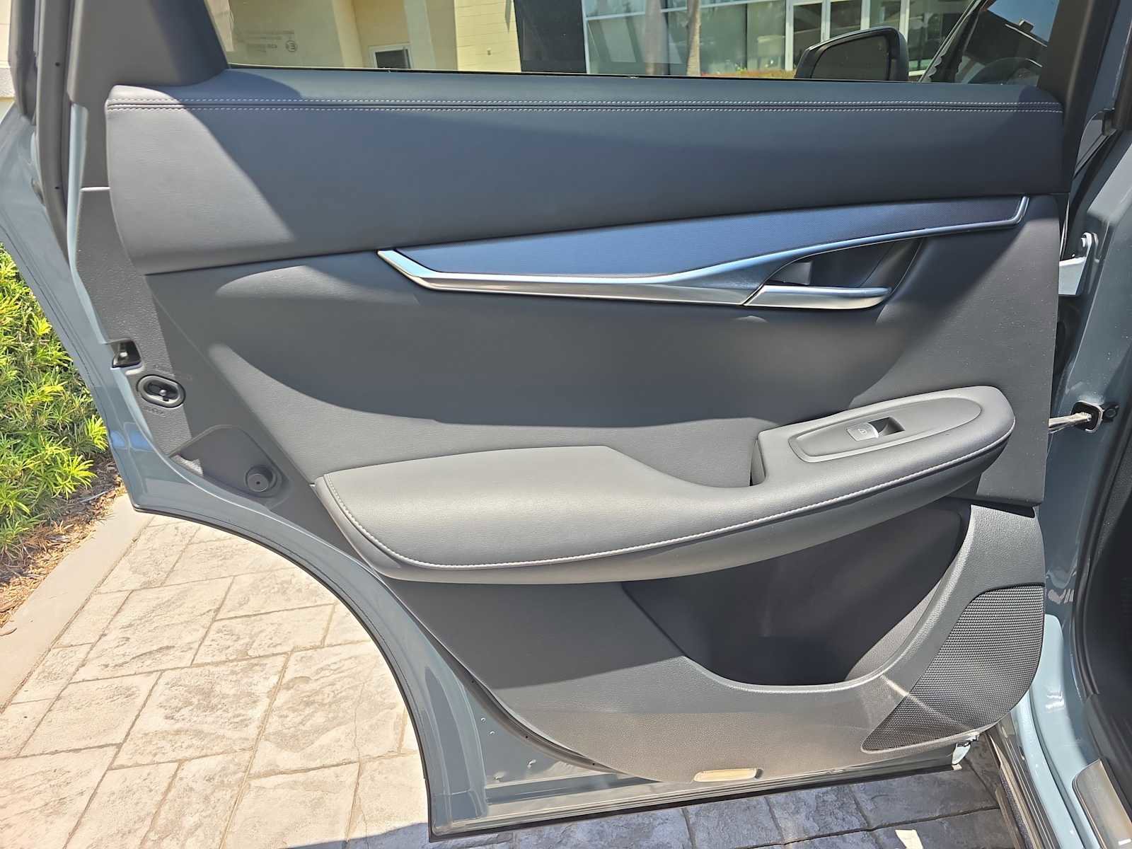 Used 2023 INFINITI QX50 Luxe FWD image 10