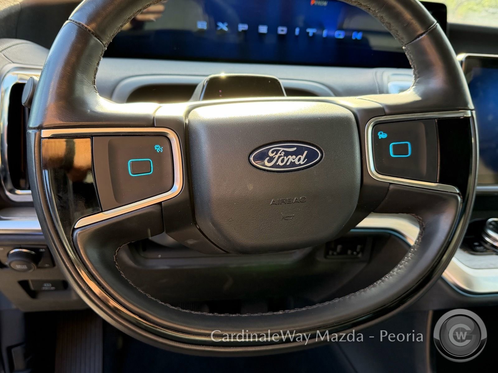 Used 2025 Ford Expedition Platinum AWD/4WD image 12